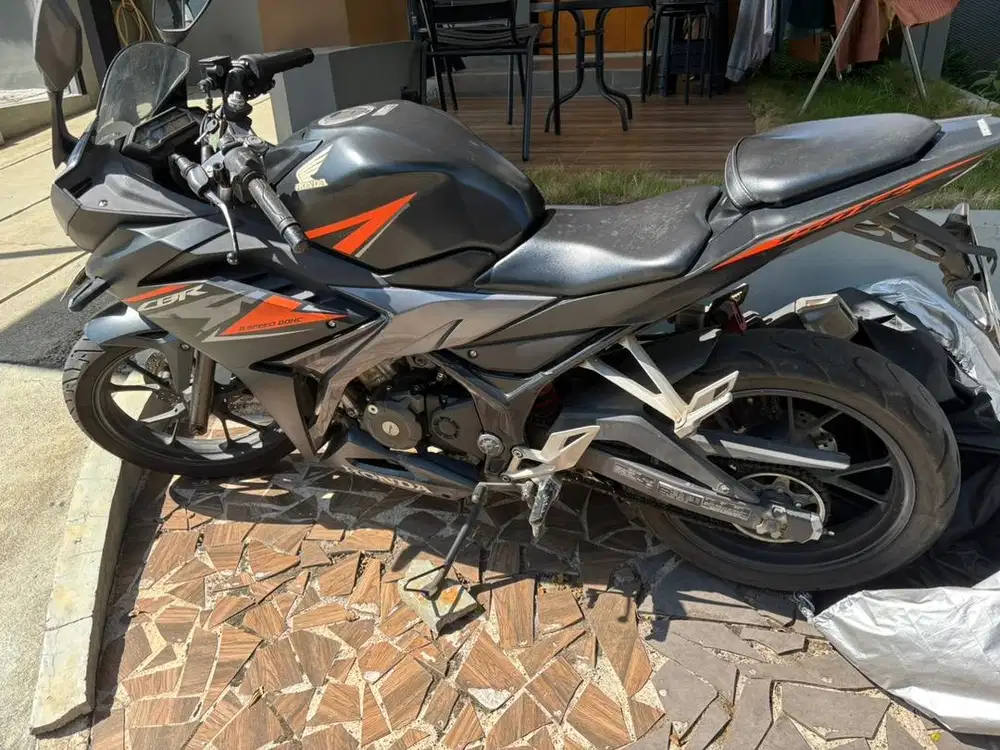 CBR 150 R 2019 bisa nego, kondisi sangat baik