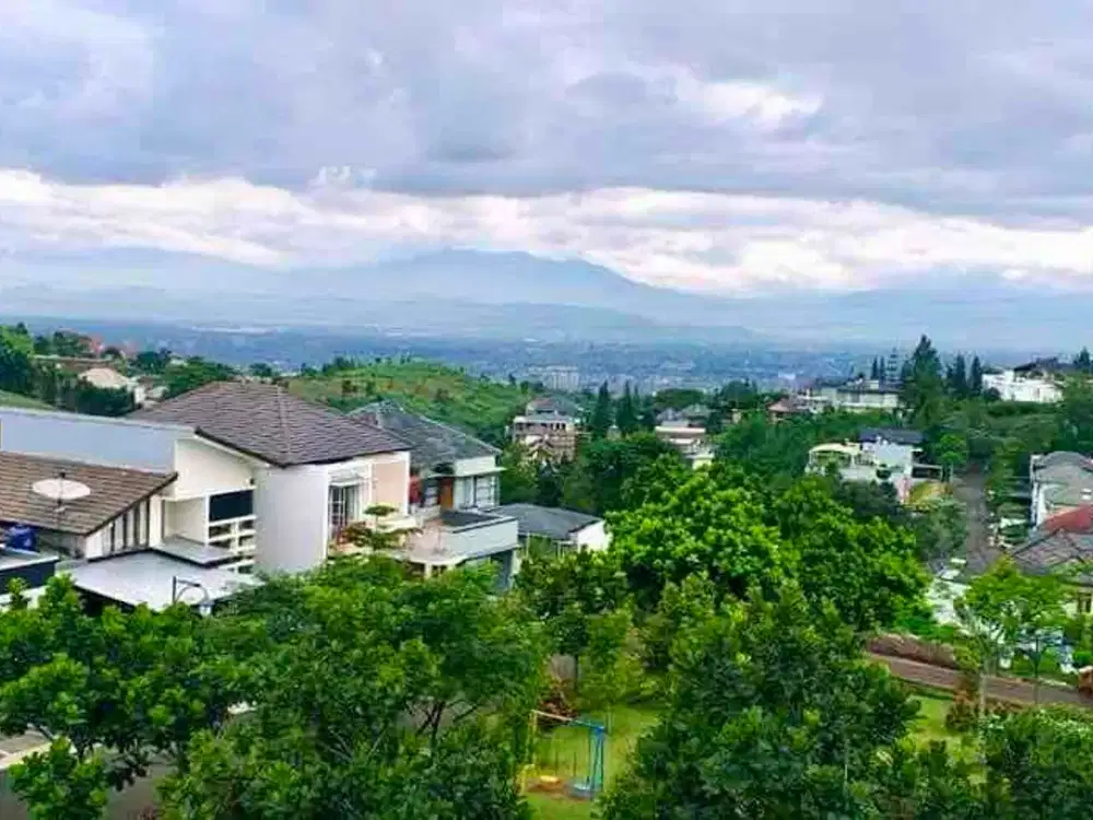 Dijual Rumah Villa Siap Huni Nyaman View Bagus di Dago Resot