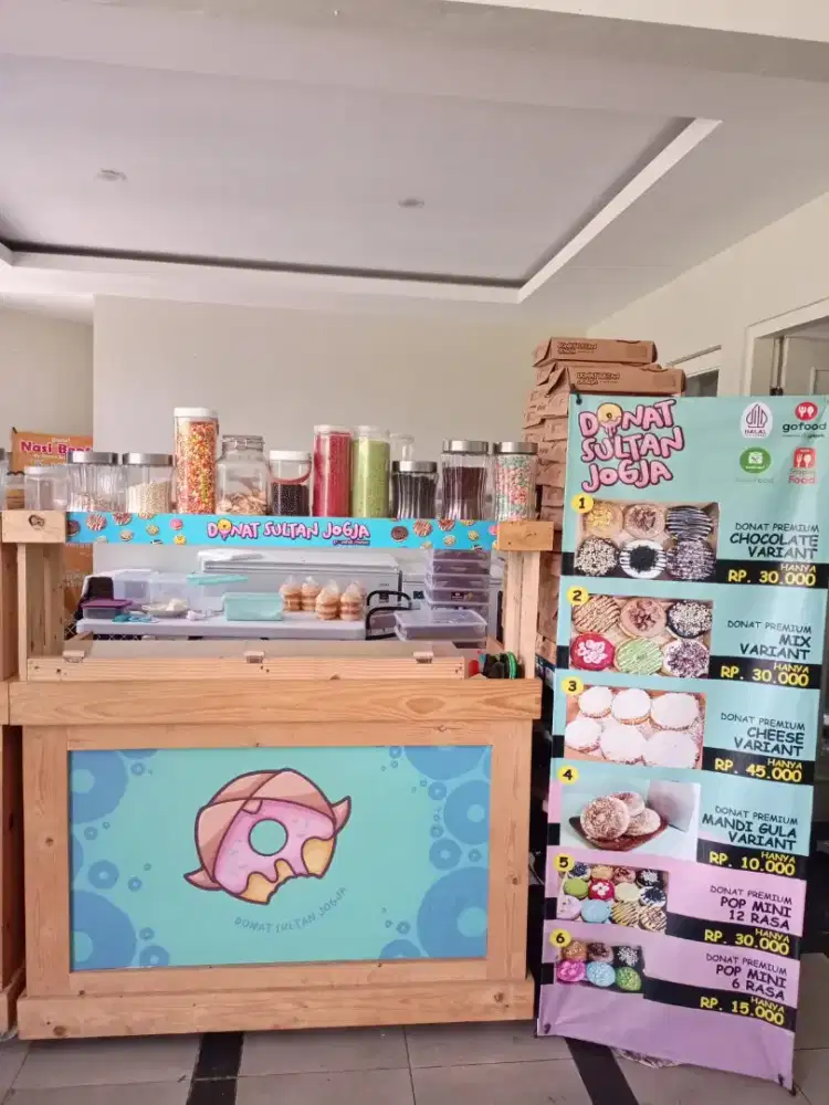 Di Butuhkan Karyawan (perempuan) untuk jualan Donat