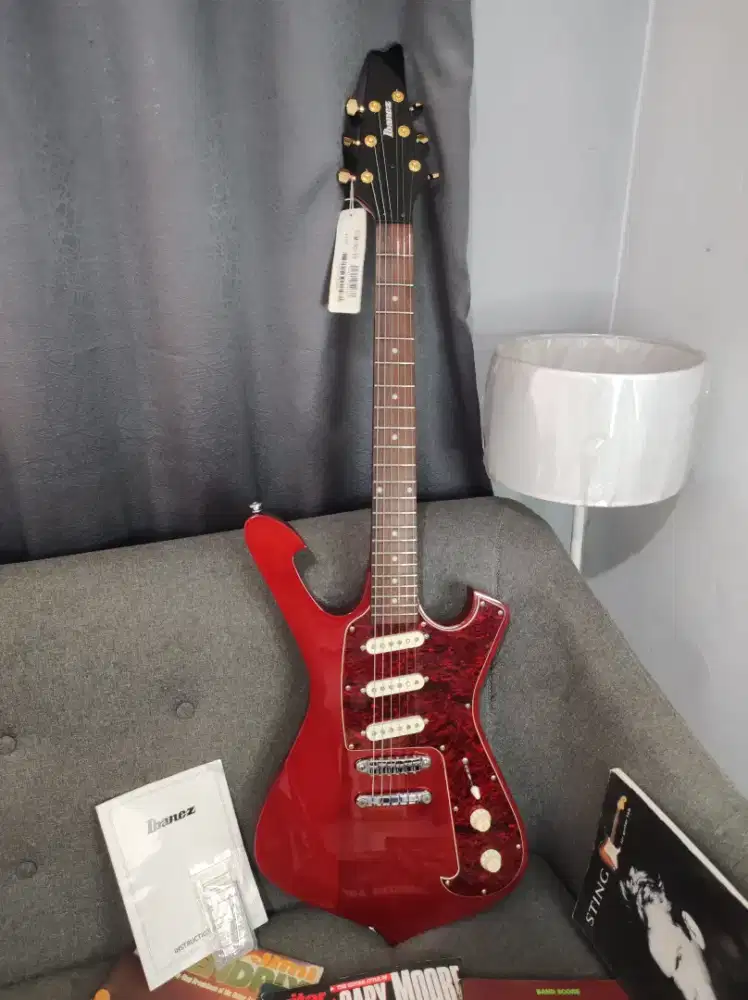 Ibanez FRM100TR paul gilbert signature bukan fender gibson