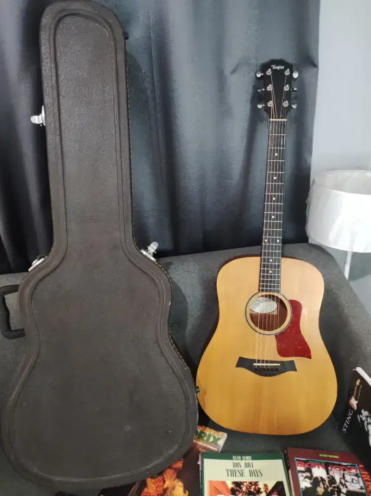 Taylor Big Baby Mexico bukan Martin fender Gibson