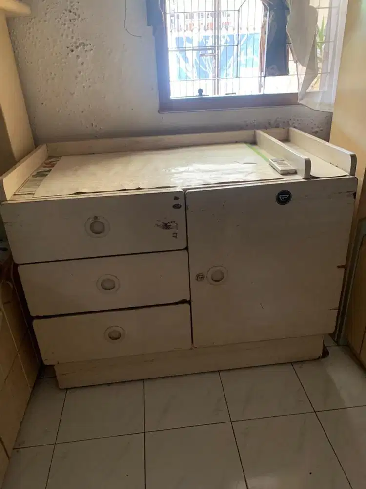 Jual baby table jati