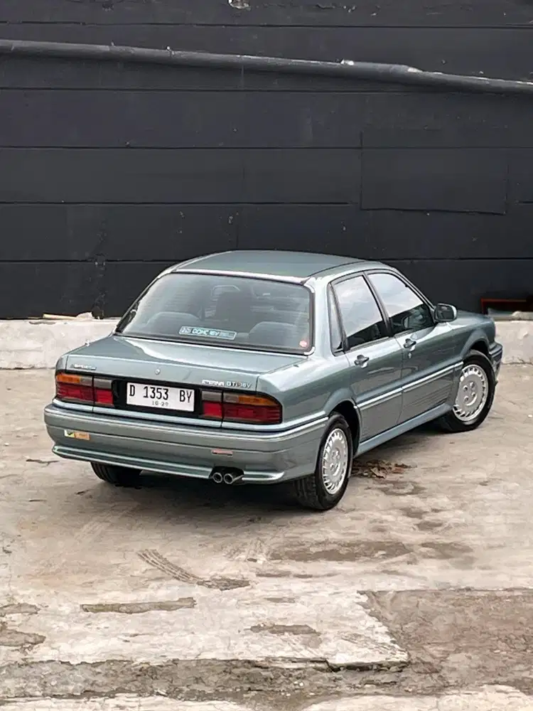 Mitsubishi Eterna 1990 Bensin