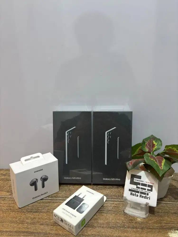 Samsung S25 Ultra New Garansi resmi 1 tahun free galaxy buds 3