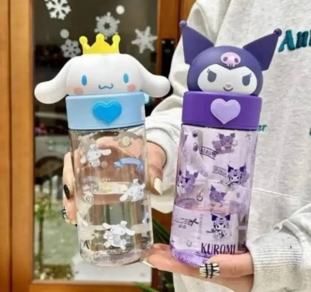 Botol minum tutup karakter anak