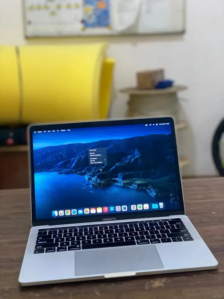 Macbook Pro 2017 Touchbar 8/128gb