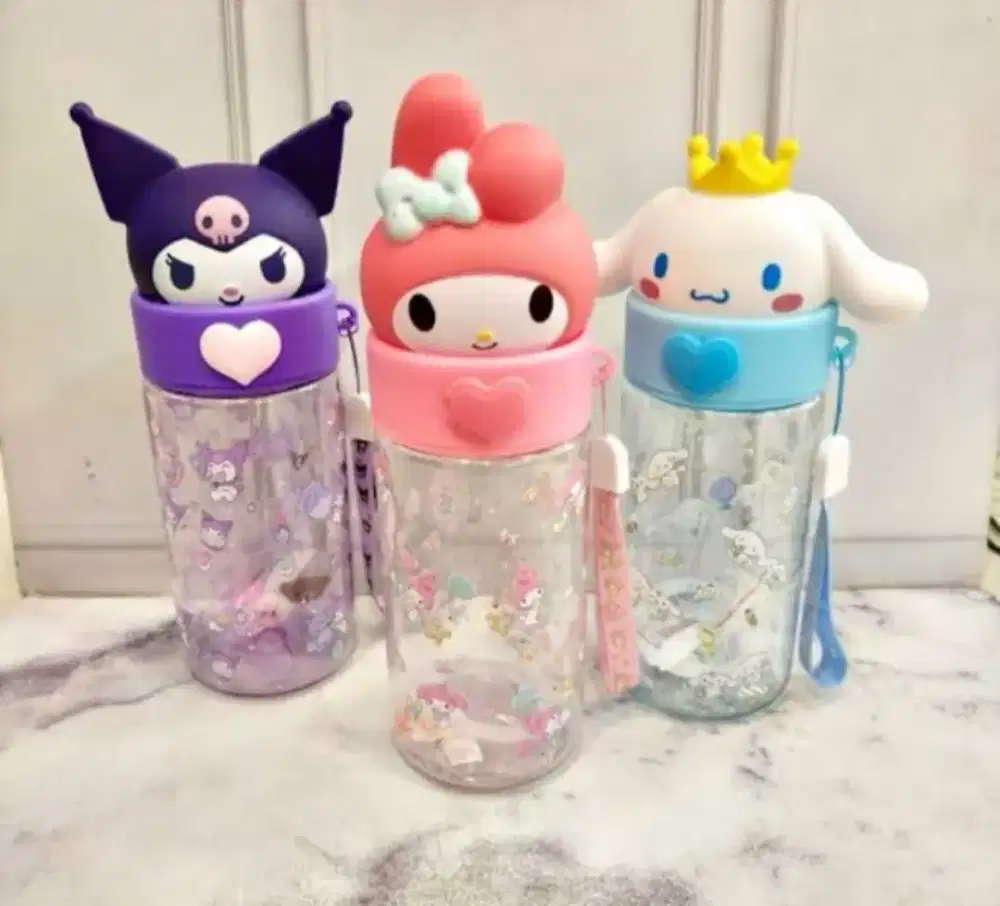 Botol minum anak tutup karakter