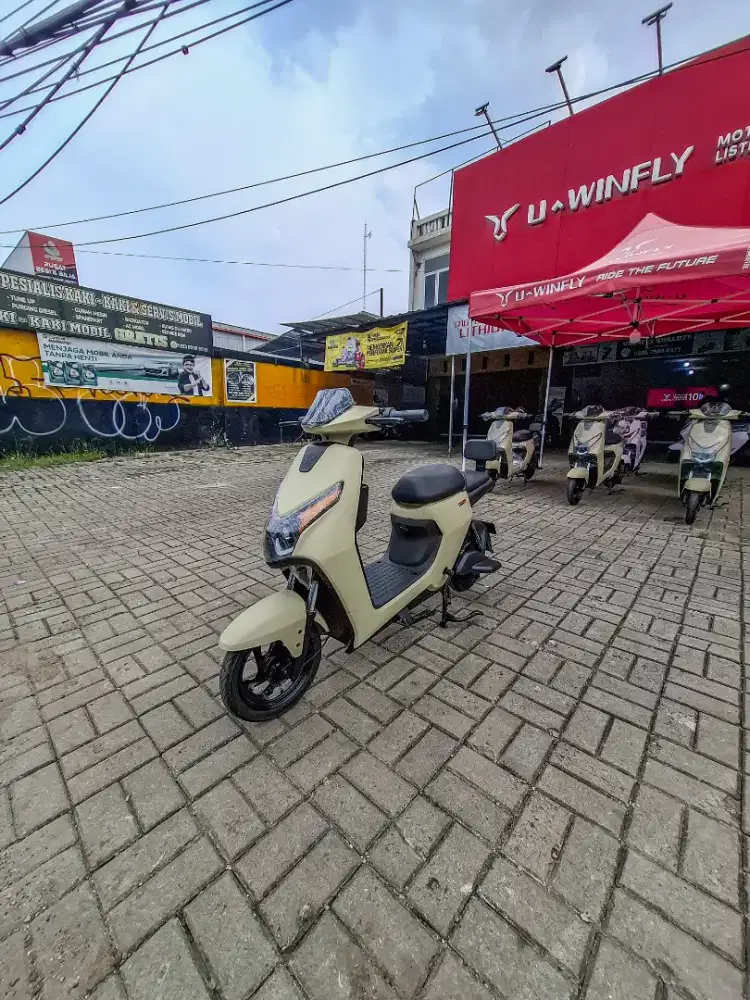 Sepeda Listrik Uwinfly baru D65 Cream bukan bekas
