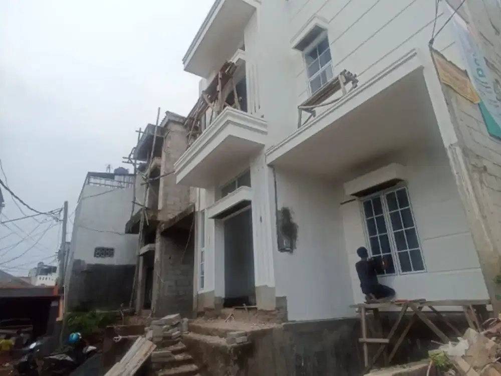 Rumah 2lt 900jutaan blakang taman mini jakarta timur