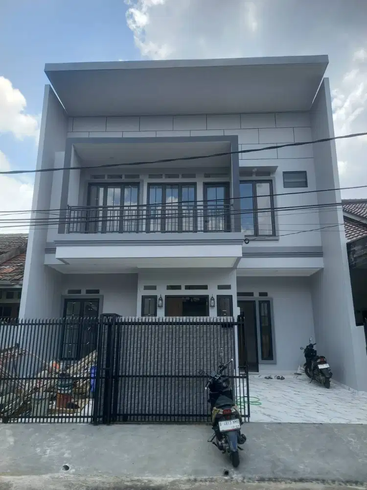 DIJUAL RUMAH DI GRIYA LOKA BSD