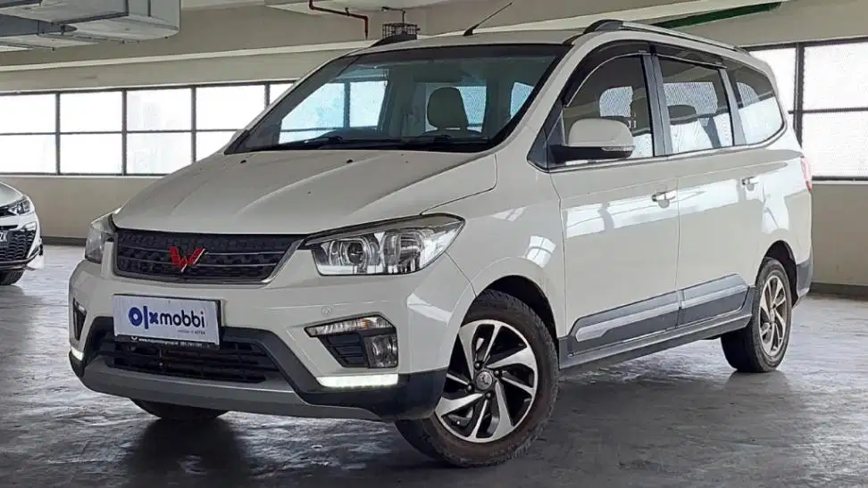 Pajak Panjang Wuling Confero S  1.5 L Bensin-MT 2018 Putih