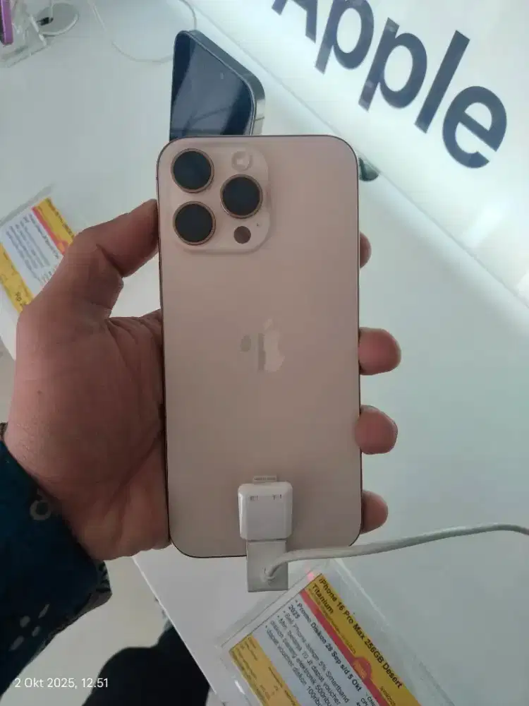 Iphone 16 Pro Max , Resmi. Cicilan bisa tanpa DP, Syarat Cukup KTP