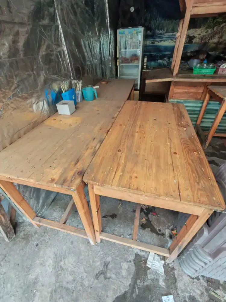 Meja jati belanda
