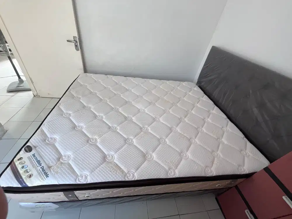 Jual Kasur 1 set,  Bekas Pribadi hanya pemakaian 3 Tahun