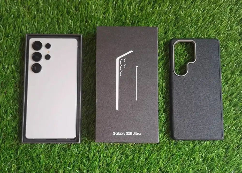SAMSUNG S25 ULTRA 12/512GB EX INTER BEAU CUKAI BARU PAKAI 1 BULAN