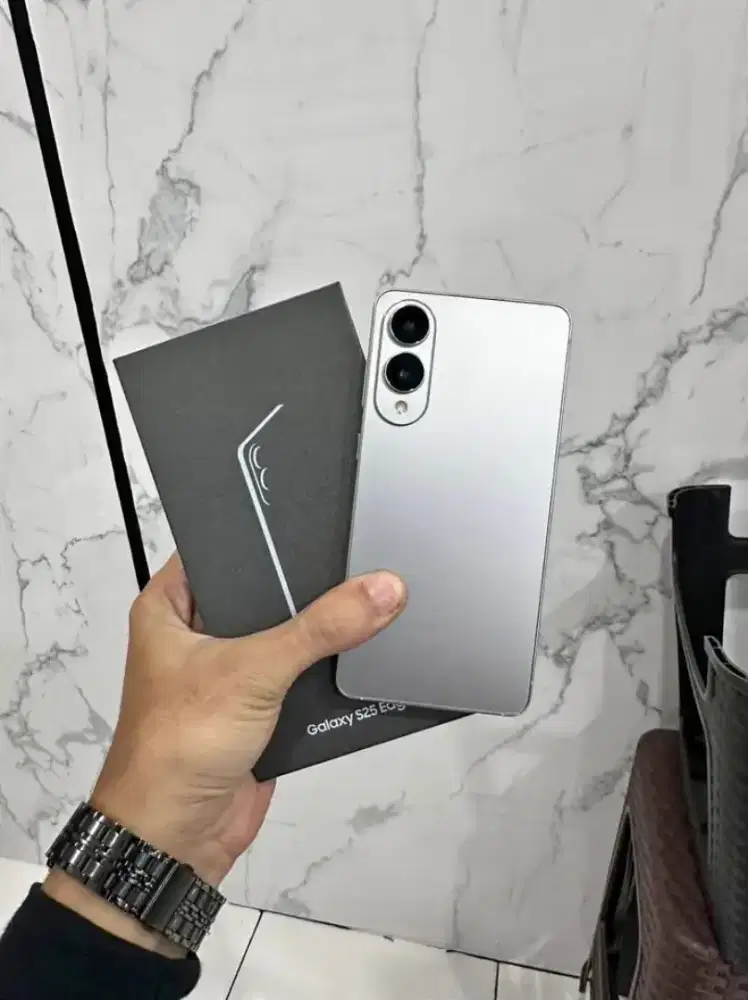 SAMSUNG S25 EDGE 256 GB / CASH /TRADE IN / CICILAN TANPA DP