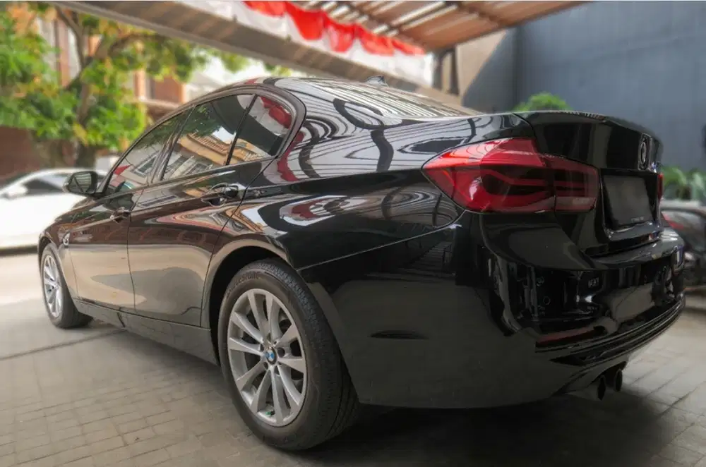 BMW 320i 2016 Bensin