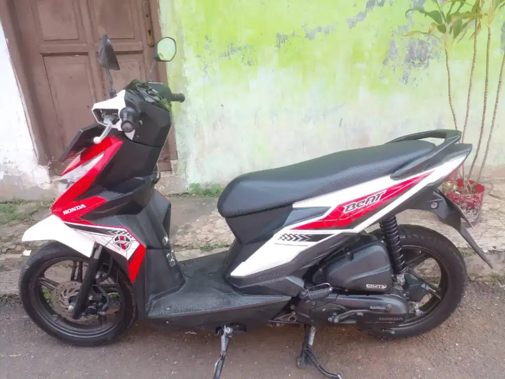 Honda beat merah putih 2017
