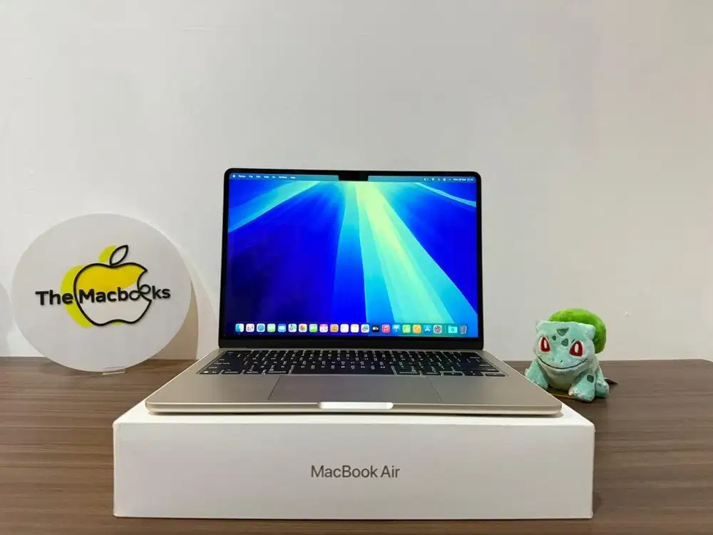 NEW Macbook Air M4 2025 Ram 16gb Ssd 256gb 13 inch Starlight MW0Y3