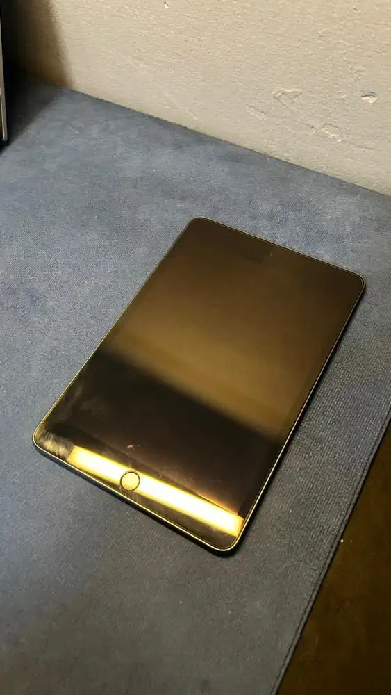 Ipad mini 5 64gb like new