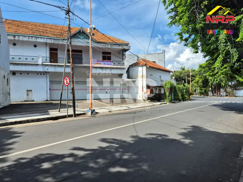 Dijual/Disewakan Ruko 2 Lantai Strategis di Simpang 5 Banyuwangi