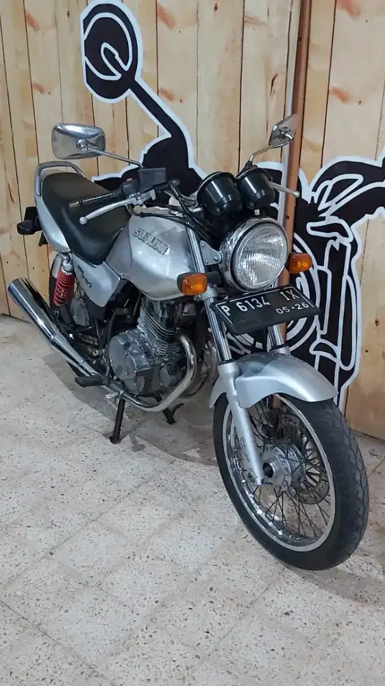 SUZUKI THUNDER 250