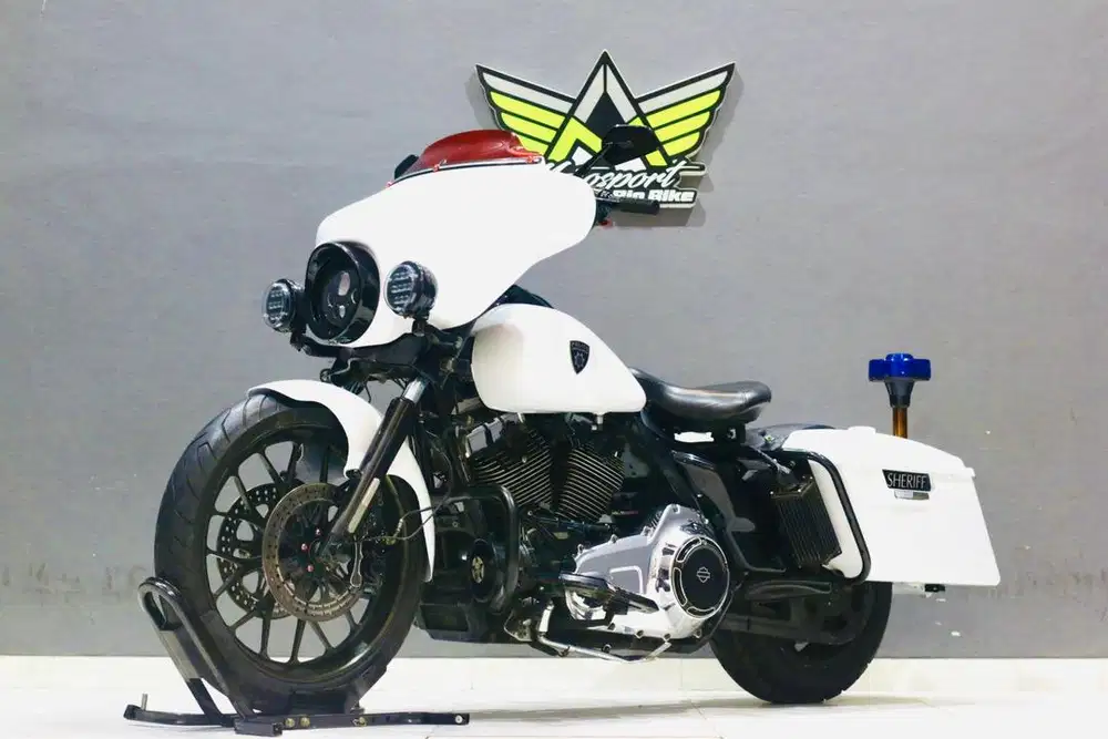 Harley davidson Electra police MABUA triumph BMW Fatboy Fatbob