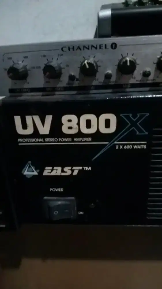 Power Amplifier EAST UV 800X
