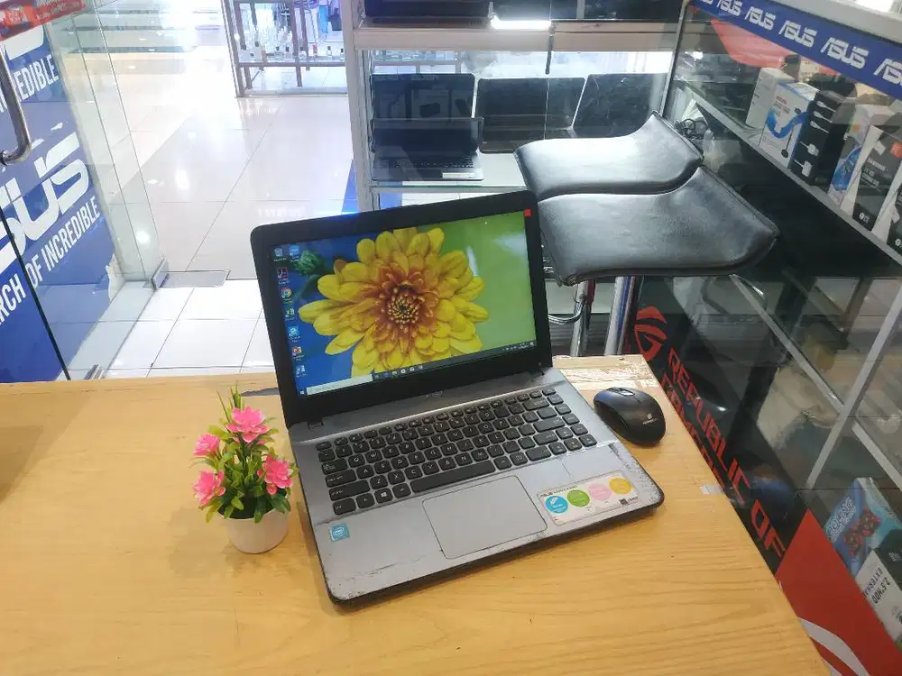 JUAL LAPTOP ASUS X441S CELERON RAM 2GB SSD 128GB