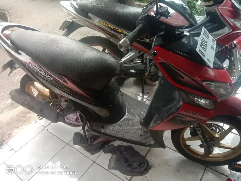 Dijual motor Honda Vario cw tahun 2009 surat BPKB aja STNK hilang gan