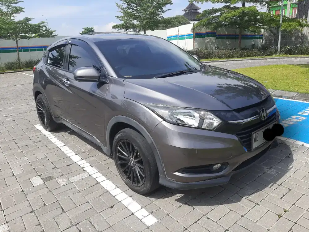 Dijual Honda HRV E CVT At, AB asli tangan pertama Low km / 67.000