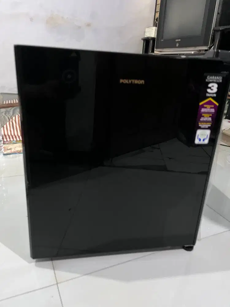 Kulkas Polytron PRH51X