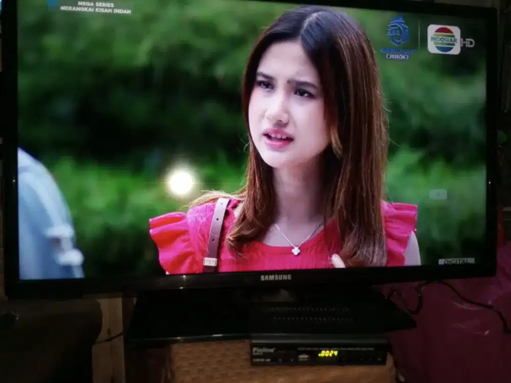 Di jual tv LED Samsung 32 plus stb no minus siap pakai mulus  No php