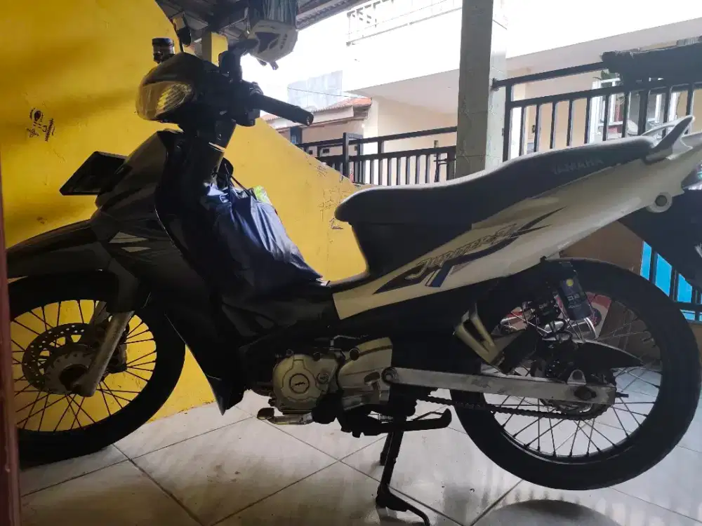 Jupiter z 2005  a
