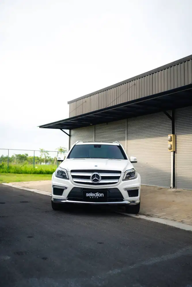 Mercedes Benz GL400 AT 2015