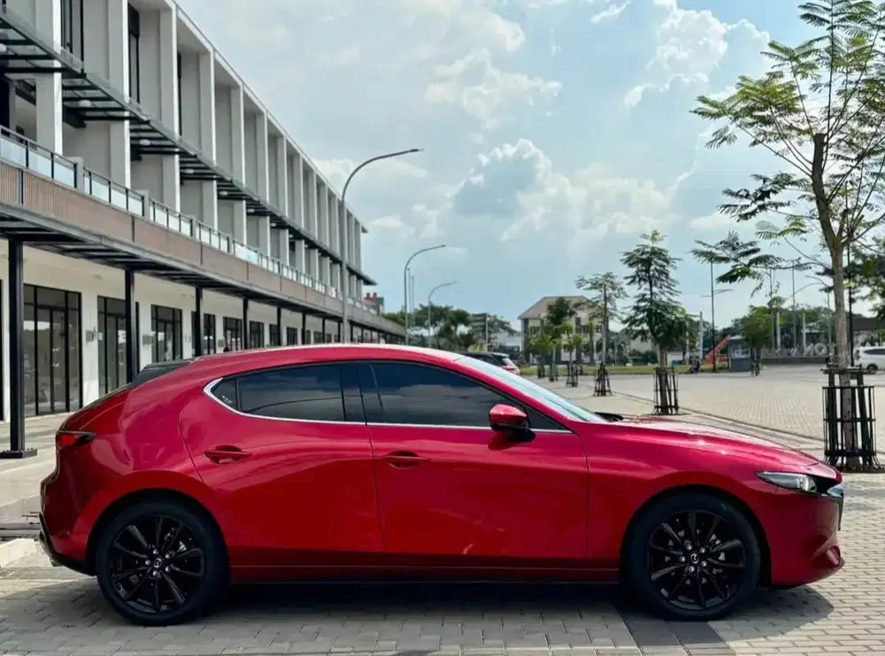 Mazda 3 2025 Hatchback 2.0 Bisa Cash / Credit