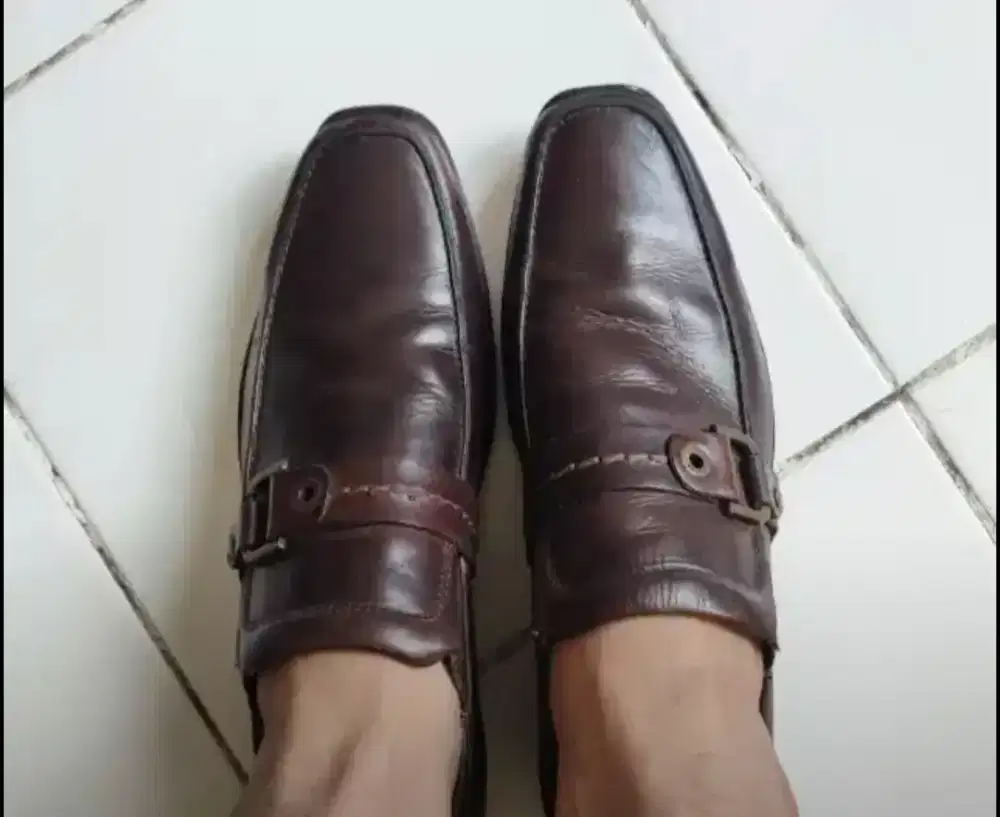 Sepatu Guess size40 original