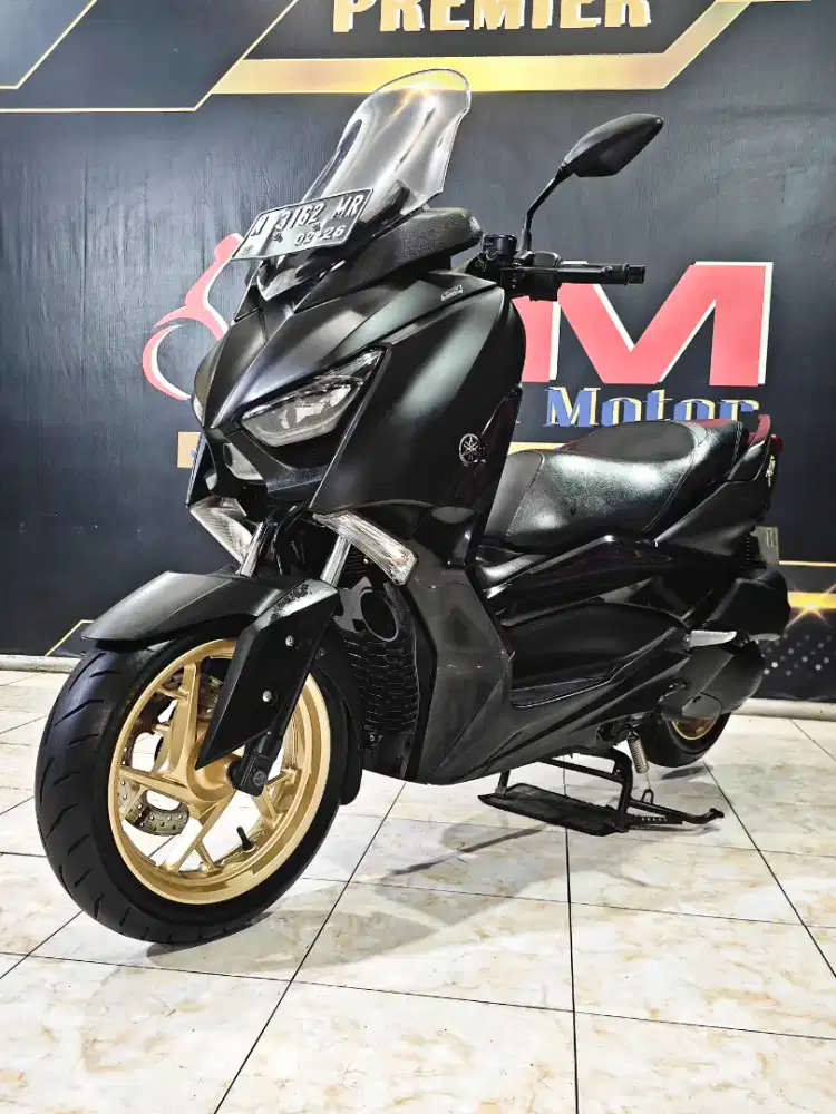 XMAX ABS 250cc Black Matte low km dp hanya 5jt. Anugerah motor rungkut