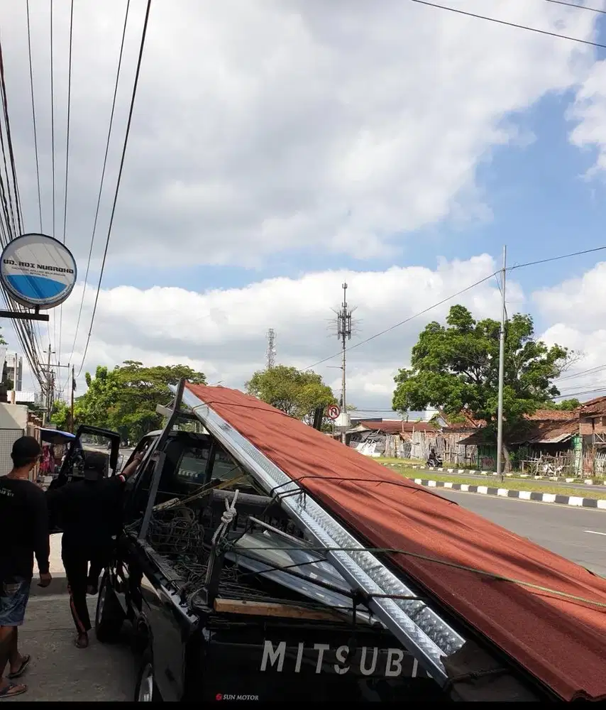 Loker driver toko besi