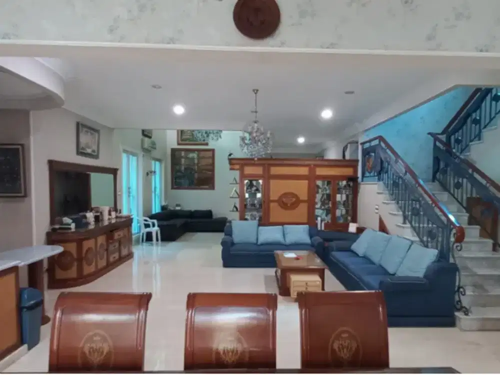 Dijual Rumah Eksklusif dengan lokasi Prestisius di Menteng, Jakarta Pusat