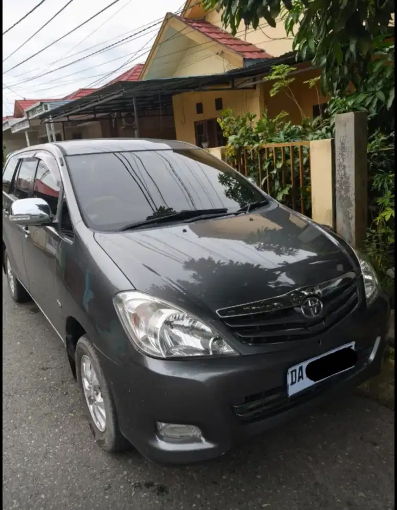 Mobil Toyota kijang Innova Manual