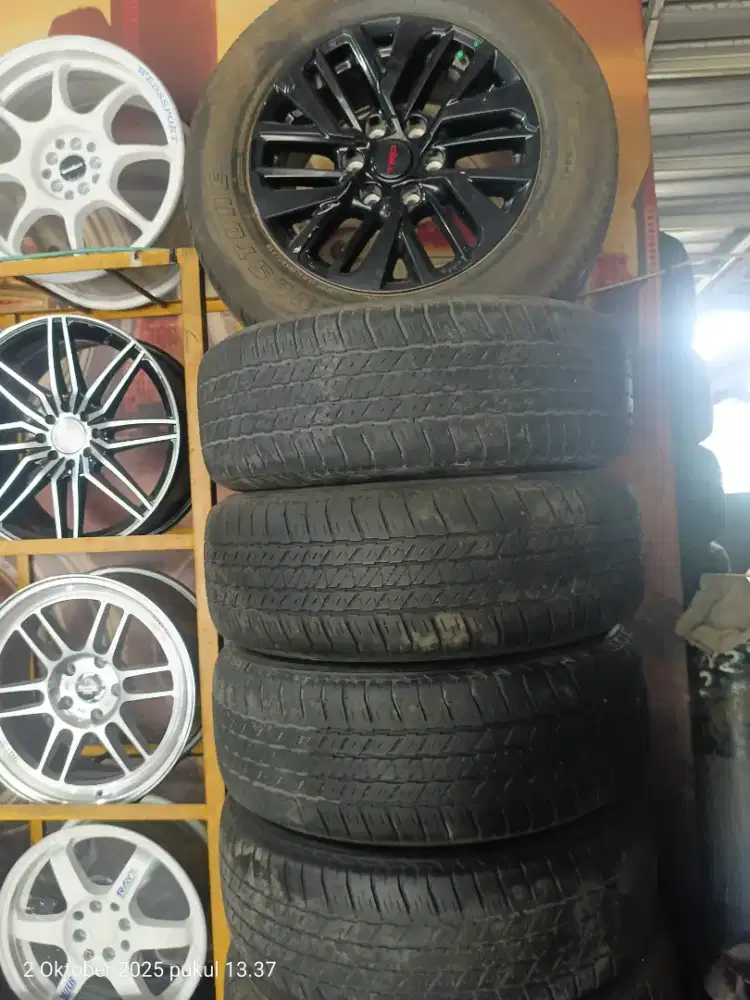 Velg dan ban oem fortuner vrz ring 18 ada 5