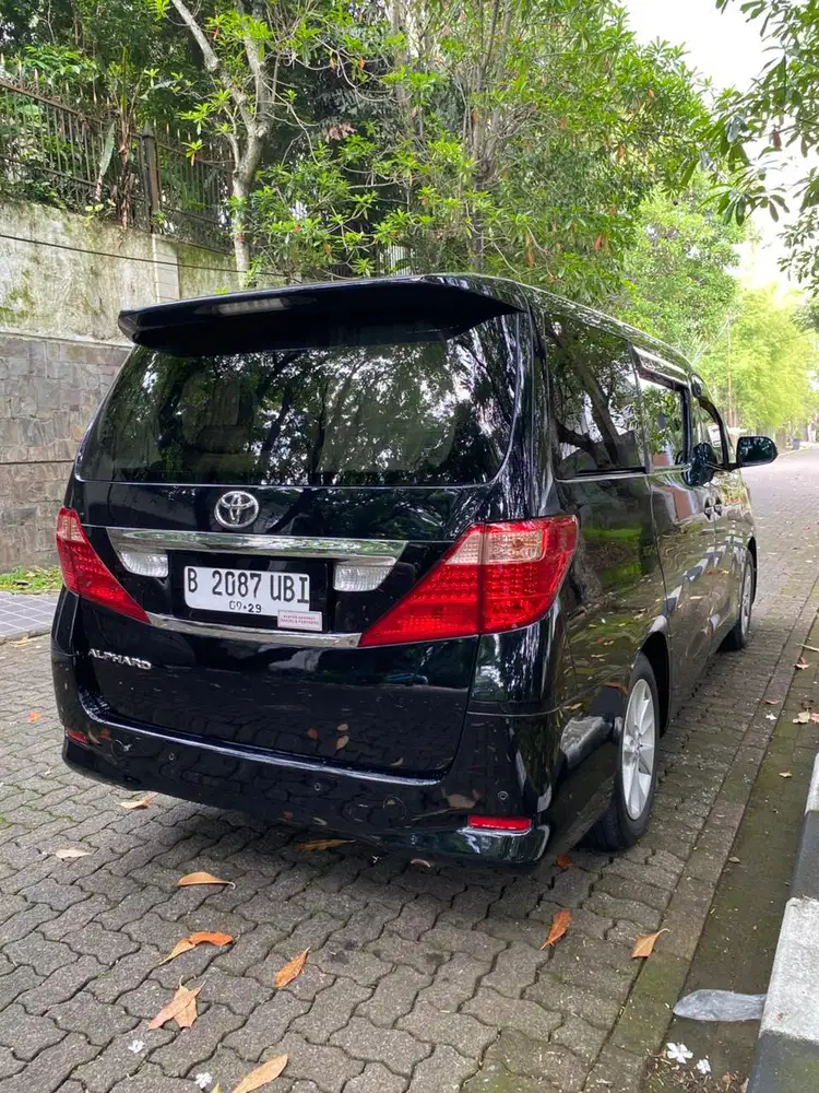 toyota alphrd g premium sound thn2009 w hitam trwt siap pakai antik