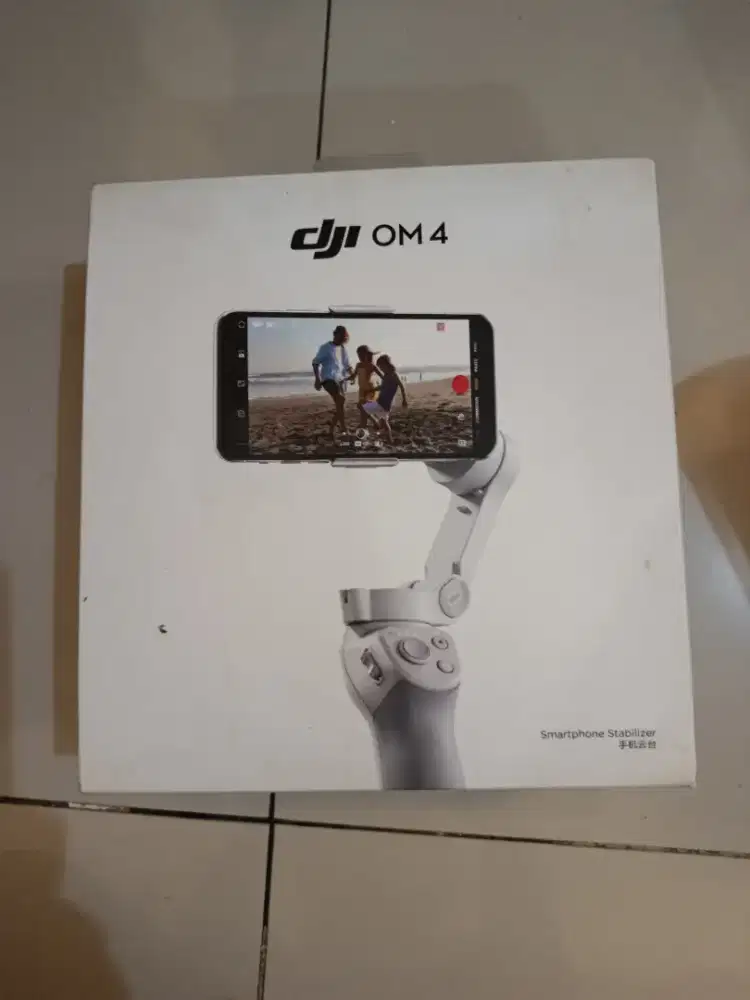 Dji OM 4 smartphone stabilizer