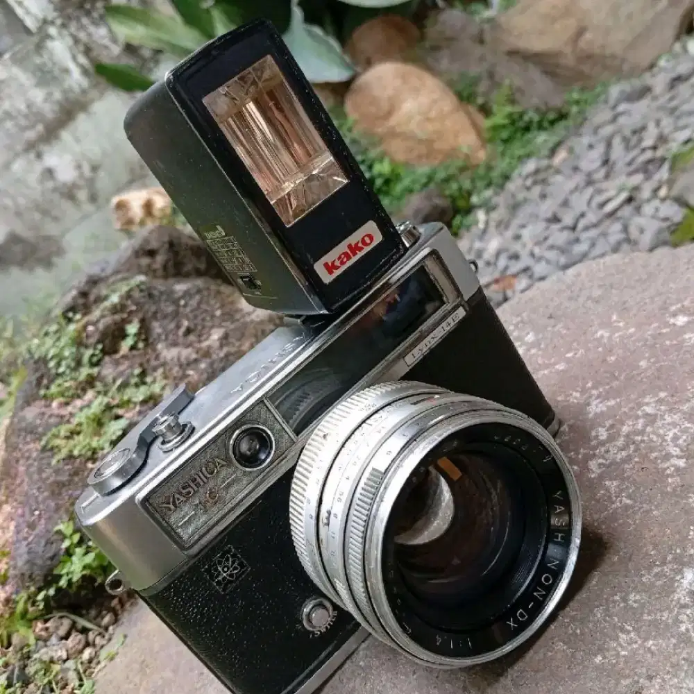 000616- flash kamera - kako /kakonet