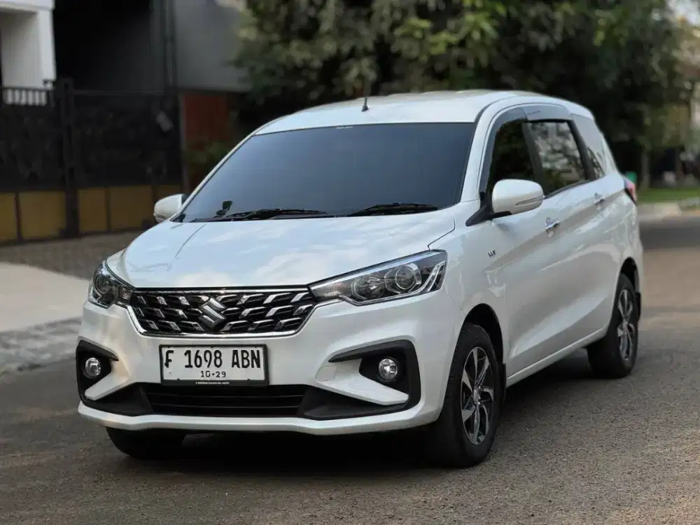 Suzuki Ertiga GX Hybrid AT Putih 2024  SERVICE RECORD
