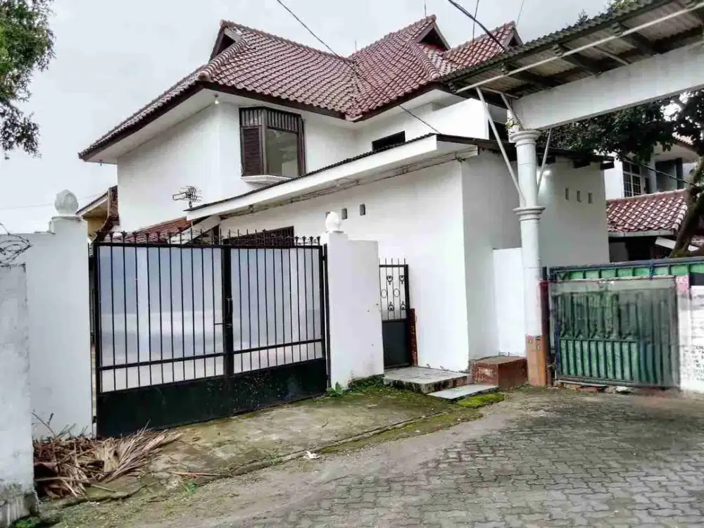Sewa Rumah Tanah Luas Bebas Banjir Pondok Ranji Tangerang Selatan
