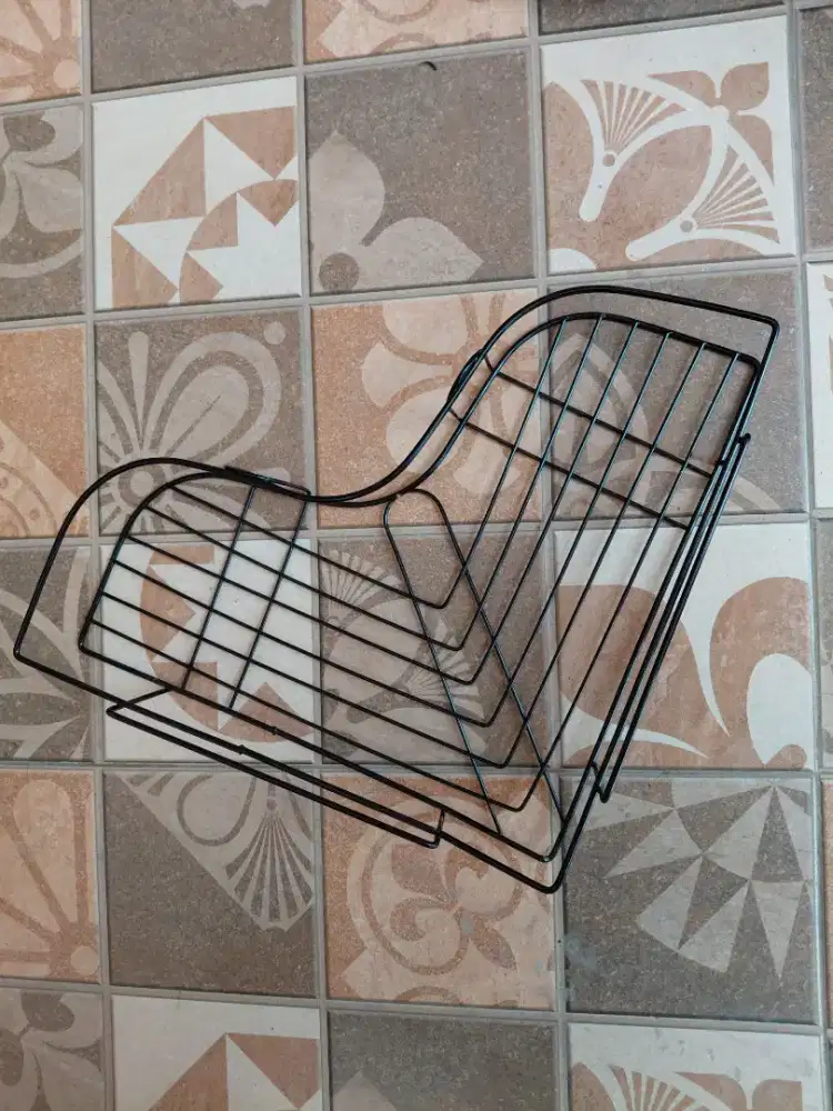 Jual rak stenlis kokoh kuat..kondisi baru..rak sabun2