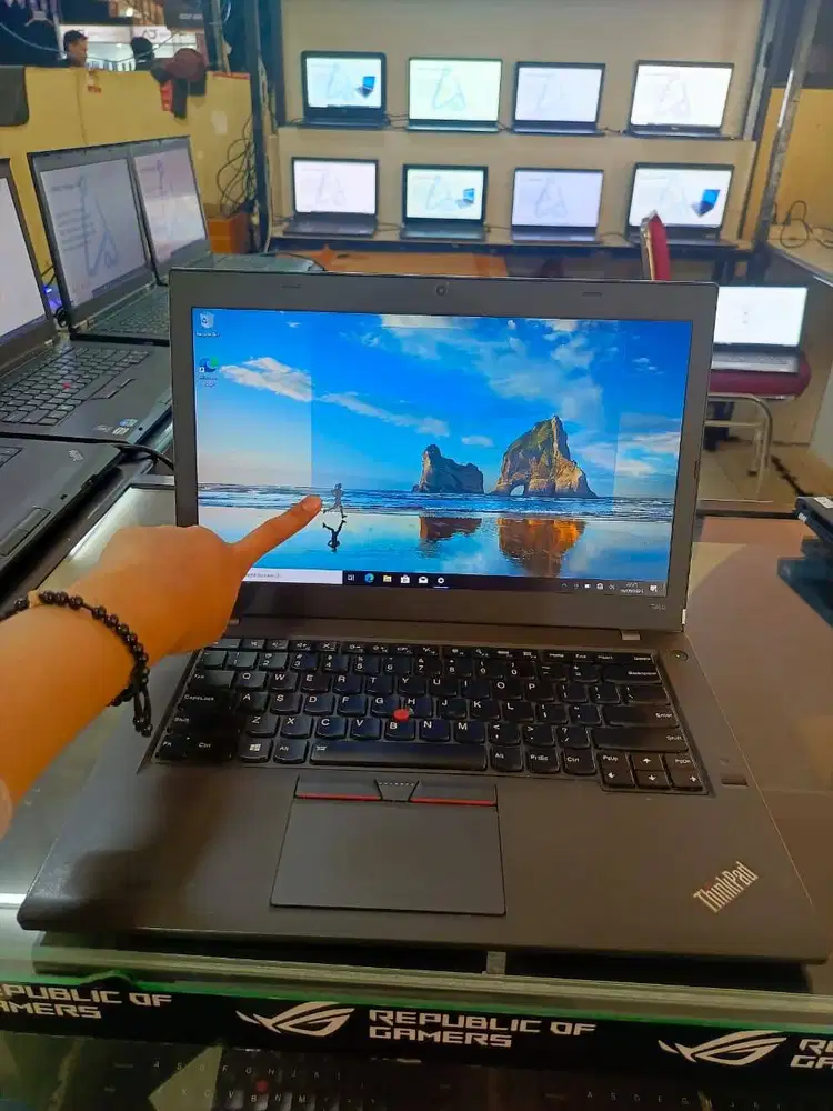 LENOVO THINKPAD T460 CORE I5 GEN 6 RAM 8GB SSD 256GB TOUCSHREEN