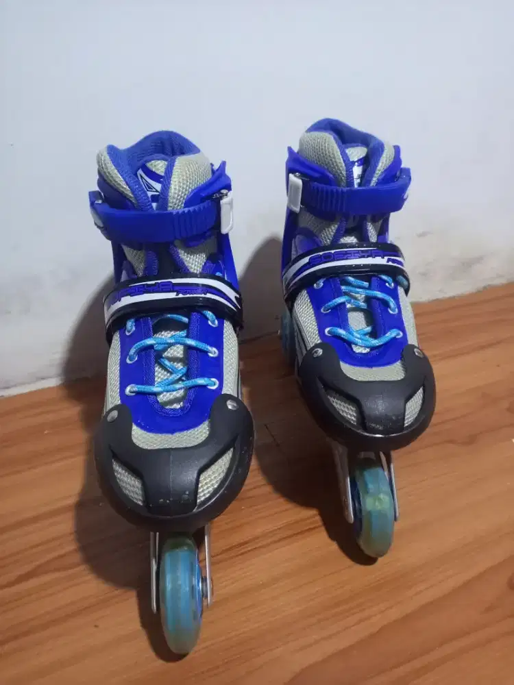 sepatu roda anak